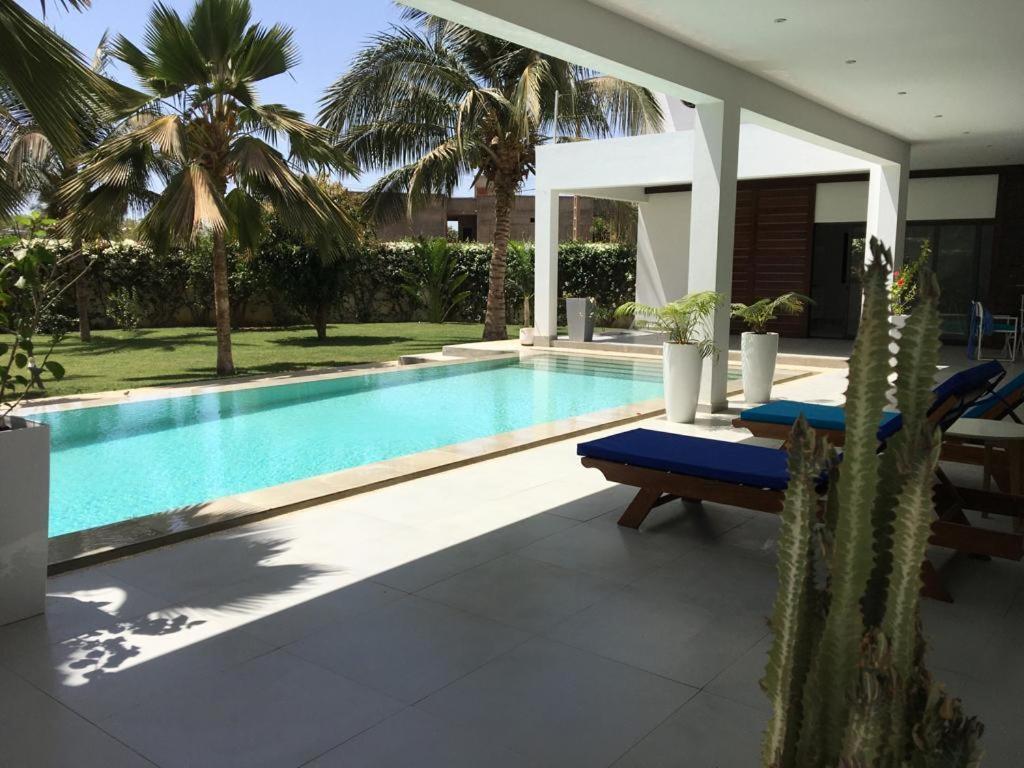 Villa Carabane Somone Luaran gambar